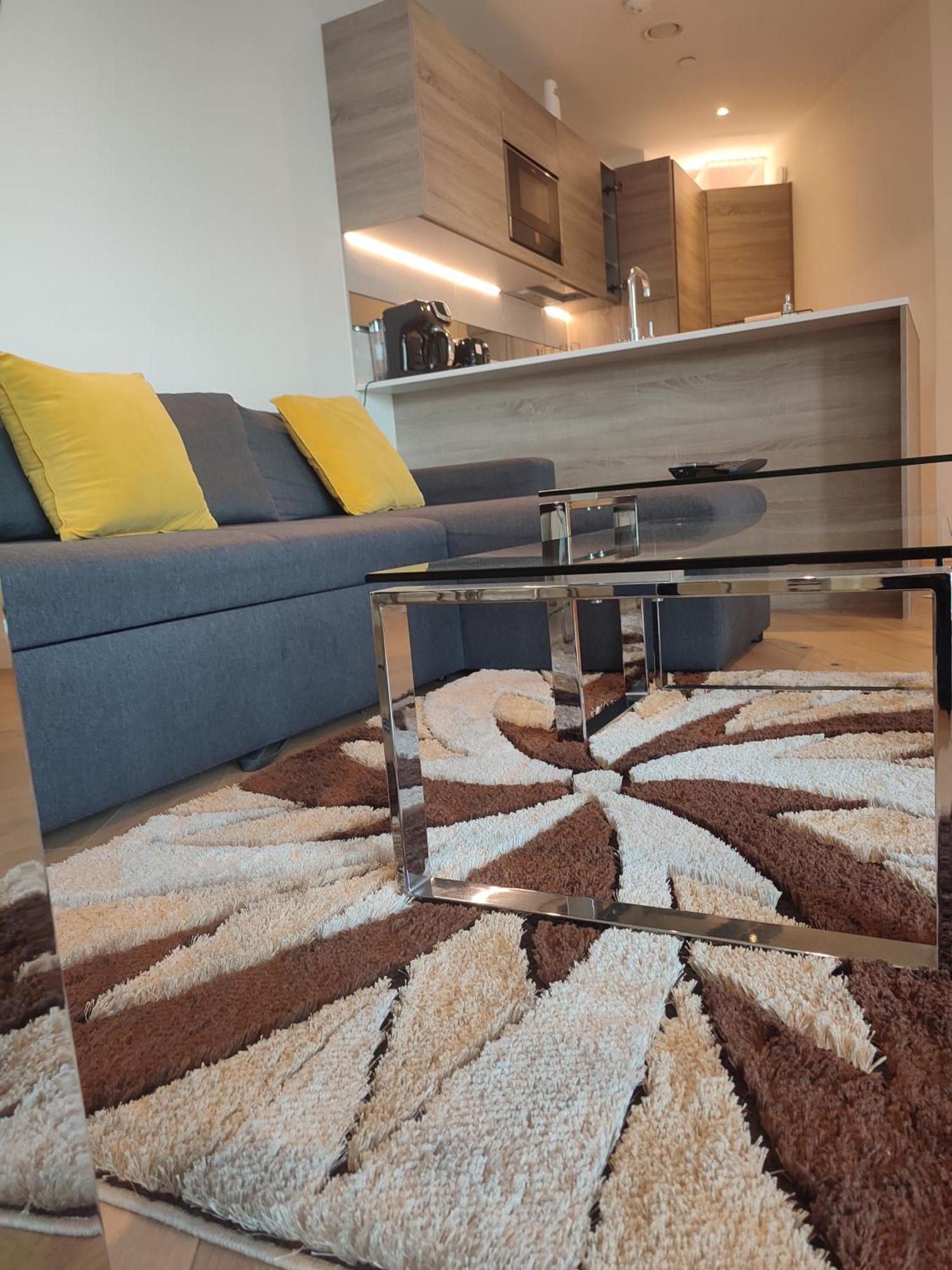 Luxury Riverside Apt With Easy Access To Central London, O2, Excel Centre And Parking Exterior photo