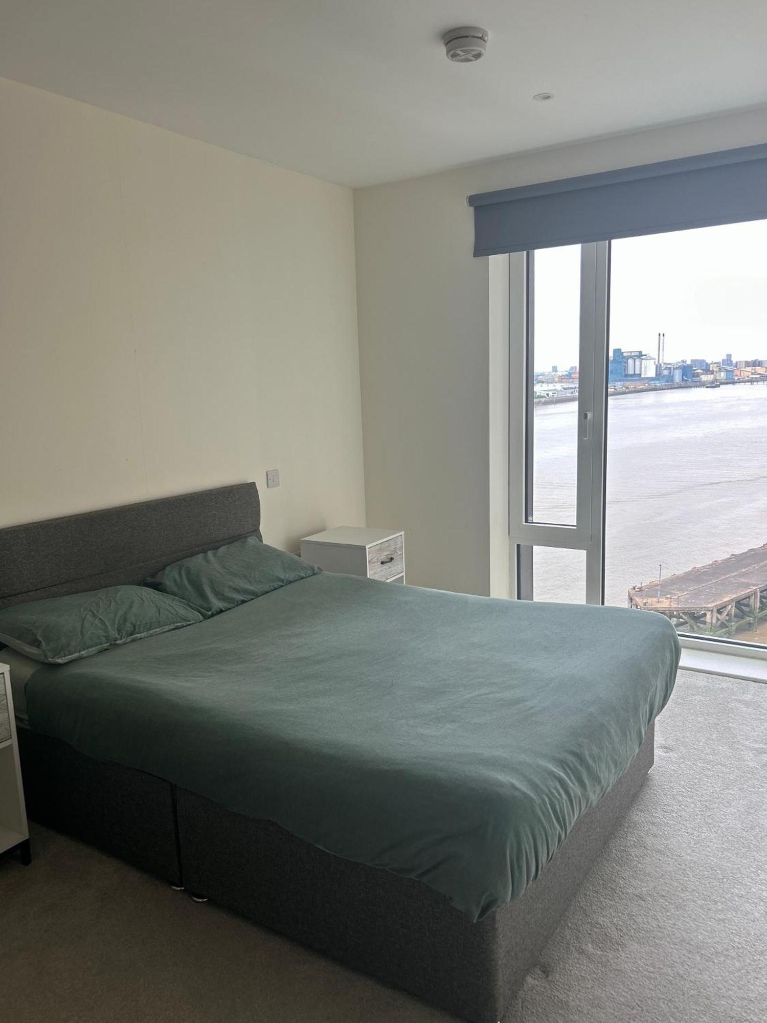 Luxury Riverside Apt With Easy Access To Central London, O2, Excel Centre And Parking Exterior photo